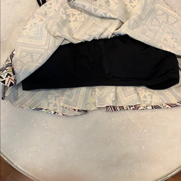 PINK Victoria’s Secret swimsuit top - Picture 2 of 4